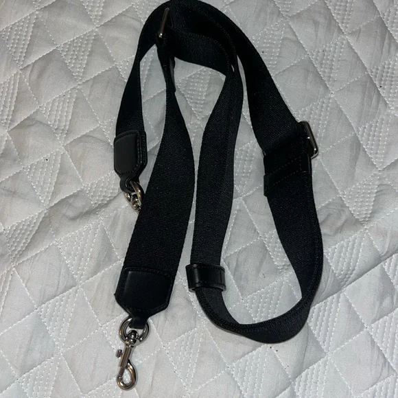 Marc Jacobs Black and White Tote - Picture 4 of 4